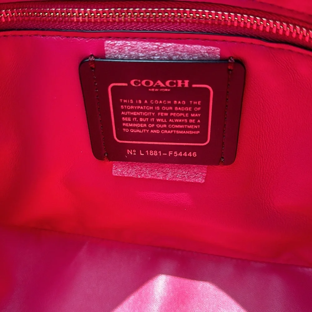 Coach - Picture 4 of 4